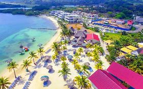 Las Palmas Beach Hotel